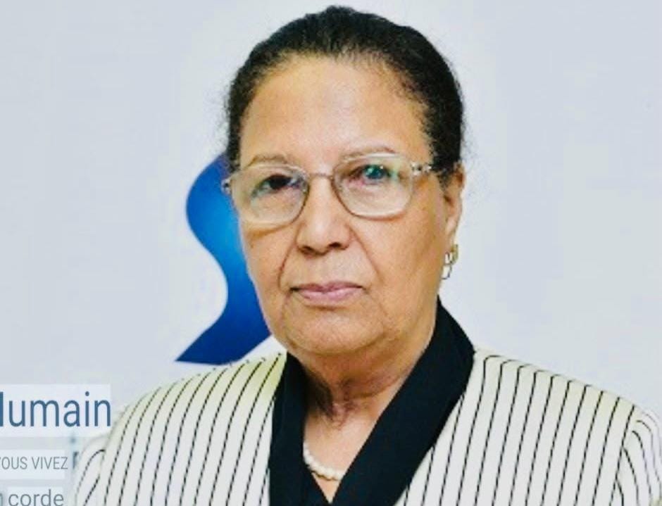 الملك محمد السادس يعزي أفراد أسرة الراحلة زهور الحر..."تحلت بخصال إنسانية رفيعة وغيرة وطنية صادقة"