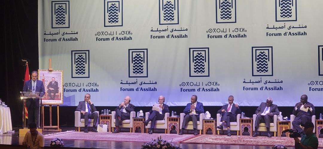 موسم أصيلة يفتتح دورته الـ47 بنقاش حول رهانات الماء والطاقة ومستقبل إفريقيا
