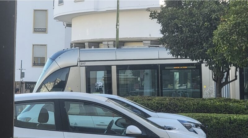 عطب حافلة يربك حركة الطرامواي بالرباط في ذروة تنقل الموظفين والطلبة