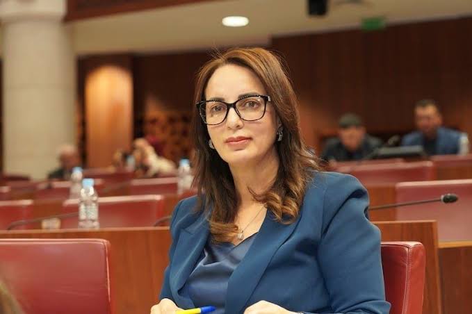انتخاب مديحة خيير رئيسة للفريق الاستقلالي بمجلس النواب