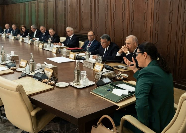 مذكرة مدنية تدعو الحكومة إلى تجاوز الوعود وربط الإصلاح بالنتائج